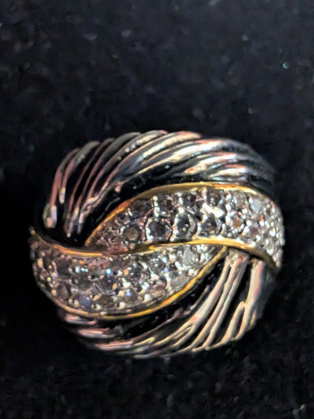 #110. Silver & Black Knotted Diamond Ring